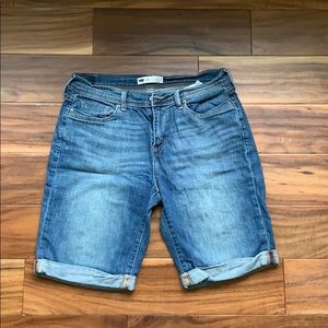 Levi’s Shorts!